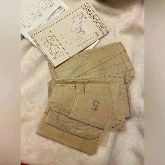 See & Sew A Pattern B5667 Misses Top Gown & Pants Never Used Like Brand New - Picture 3 of 3